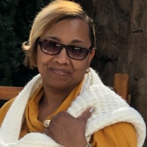 Meet your Posher, Jacqueline